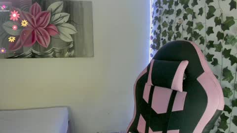 paulina online show from January 6, 12:37 am