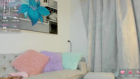 paulina online show from February 1, 1:23 am