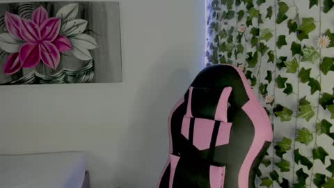 paulina online show from December 17, 10:00 pm