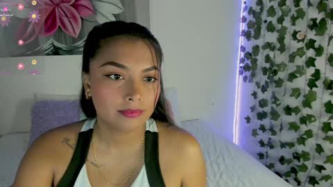 paulina online show from December 27, 1:11 am