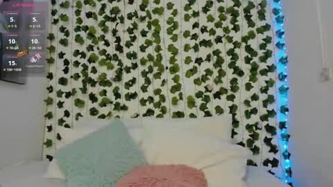paulina online show from September 17, 1:47 am