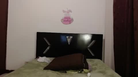 PAULA online show from August 4, 11:00 pm