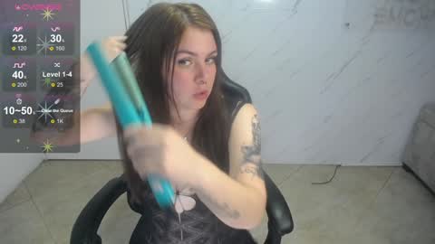 Paula online show from December 14, 1:06 pm