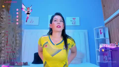 Snapshot of paula_brown18 chatting on February 23, 1:13 pm Pau online show from February 23, 1:13 pm