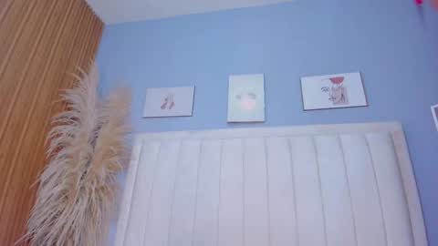 Snapshot of paula_brown18 chatting on October 4, 9:52 pm Pau online show from October 4, 9:52 pm