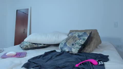 Paula perez - online show from December 5, 2:09 am