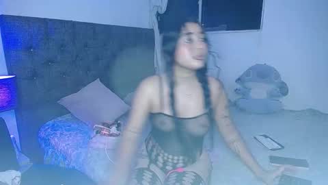 paulaa23_ online show from October 1, 12:15 am