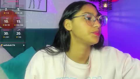 Pau  online show from October 29, 2:20 pm