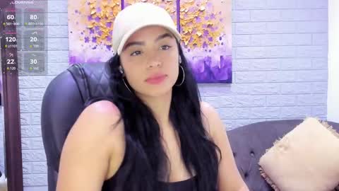 Snapshot of paulafer_ chatting on October 24, 7:54 pm      online show from October 24, 7:54 pm