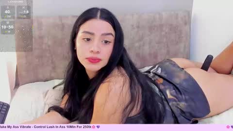 Snapshot of paulafer_ chatting on October 16, 9:39 pm      online show from October 16, 9:39 pm