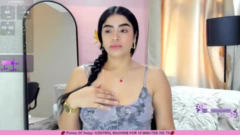      online show from March 5, 9:17 pm