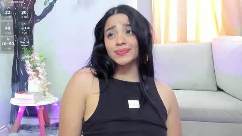 Snapshot of paulafer_ chatting on October 13, 9:17 pm      online show from October 13, 9:17 pm