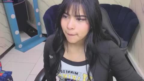 Snapshot of paulette_v chatting on October 15, 1:14 pm Live 800am 200pm COLOMBIAN HOUR online show from October 15, 1:14 pm