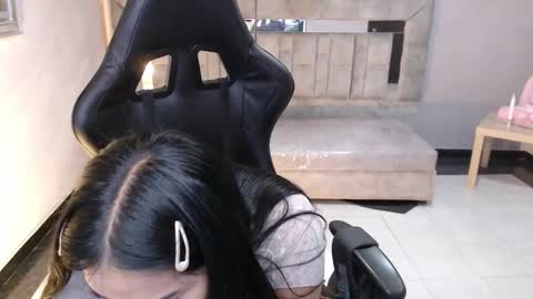 Live 800am 200pm COLOMBIAN HOUR online show from November 26, 1:23 pm