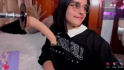 Snapshot of paulha_miller chatting on September 27, 2:46 pm paulha_miller online show from September 27, 2:46 pm