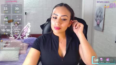 paulina online show from March 29, 7:13 pm