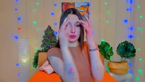 Liss online show from December 14, 1:06 am