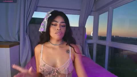 paulinne_clark online show from March 29, 9:03 pm