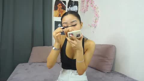 Violetta online show from February 15, 8:00 am