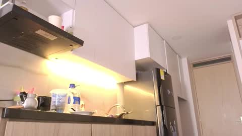 Ema online show from October 21, 2:43 pm