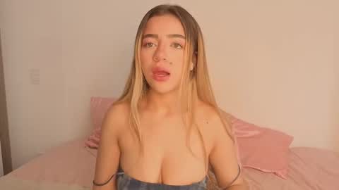 Ema online show from November 13, 6:07 pm