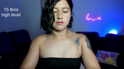 S online show from January 15, 8:37 pm