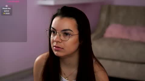 peachyfantasy online show from February 9, 4:26 am