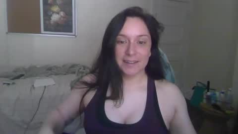 PeachyObsession online show from June 1, 9:05 pm