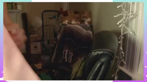 Snapshot of peakobunny chatting on October 3, 4:39 am peakobunny online show from October 3, 4:39 am