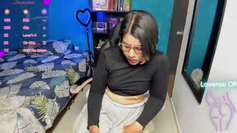 Snapshot of peanut_tangerine chatting on September 30, 1:44 am Tangerine Penaut online show from September 30, 1:44 am