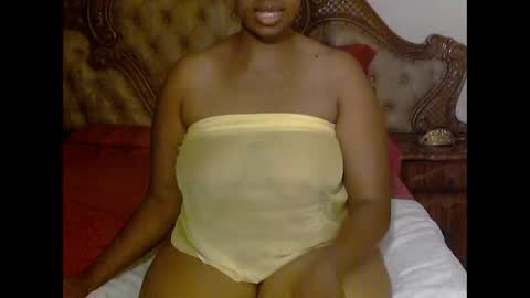 Snapshot of pearassmmm chatting on February 23, 8:28 pm pearassmmm online show from February 23, 8:28 pm