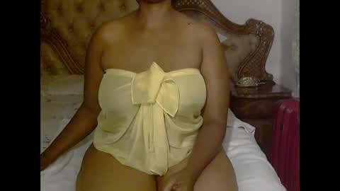 Snapshot of pearassmmm chatting on January 10, 9:42 pm pearassmmm online show from January 10, 9:42 pm