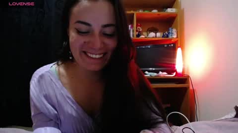 Snapshot of pearl_3 chatting on February 20, 3:01 am Pearl online show from February 20, 3:01 am