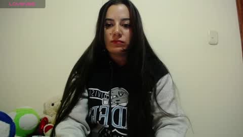 Snapshot of pearl_3 chatting on March 10, 1:45 am Pearl online show from March 10, 1:45 am