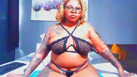 Pearl online show from February 16, 2:21 pm