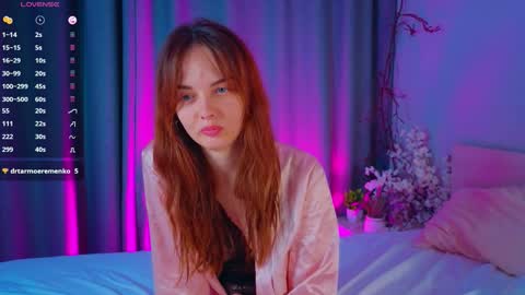 Snapshot of peggyhodges chatting on September 30, 7:30 pm LisaDrako online show from September 30, 7:30 pm