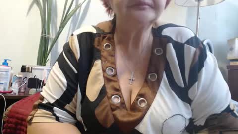 Snapshot of peggysoft chatting on October 26, 7:37 am PeggySoft online show from October 26, 7:37 am