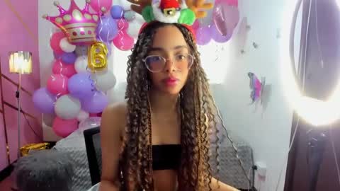 peneelopeecute online show from December 13, 8:47 pm