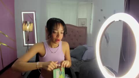 peneelopeecute online show from January 3, 8:01 pm