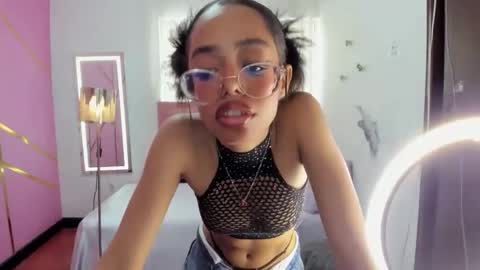 peneelopeecute online show from January 7, 5:53 pm