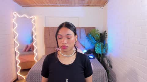 penelope online show from December 18, 3:37 am
