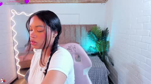 penelope online show from December 17, 3:17 am