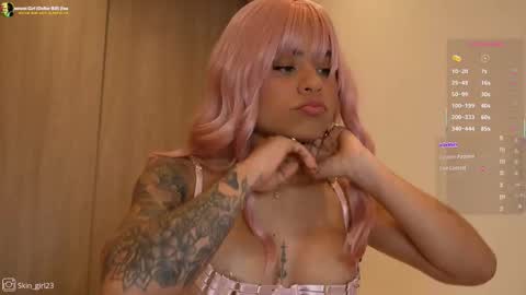 Snapshot of penelopesexx_ chatting on October 27, 11:43 pm penelopesexx_ online show from October 27, 11:43 pm