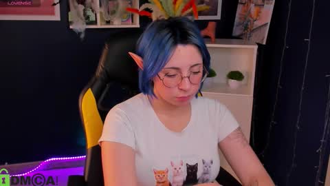 Snapshot of penny_stanley chatting on October 29, 2:16 am penny online show from October 29, 2:16 am