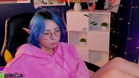 Snapshot of penny_stanley chatting on October 30, 2:25 am penny online show from October 30, 2:25 am