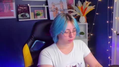 Snapshot of penny_stanley chatting on October 20, 2:03 am penny online show from October 20, 2:03 am