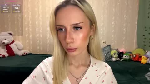 Margot online show from November 3, 1:59 pm