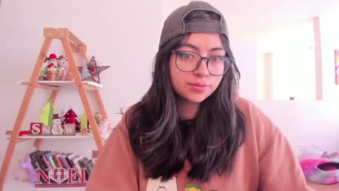 Snapshot of perfect__ana chatting on January 8, 1:52 pm Sarah Ana Banana online show from January 8, 1:52 pm