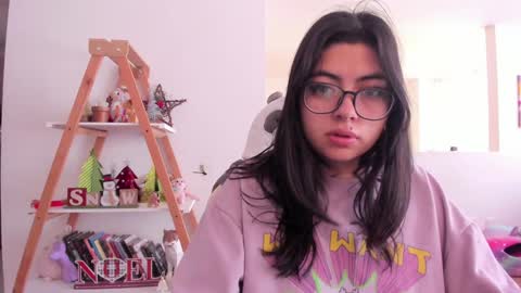 Snapshot of perfect__ana chatting on December 31, 1:08 pm Sarah Ana Banana online show from December 31, 1:08 pm