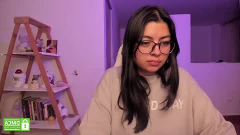 Snapshot of perfect__ana chatting on February 19, 5:05 am Sarah Ana Banana online show from February 19, 5:05 am